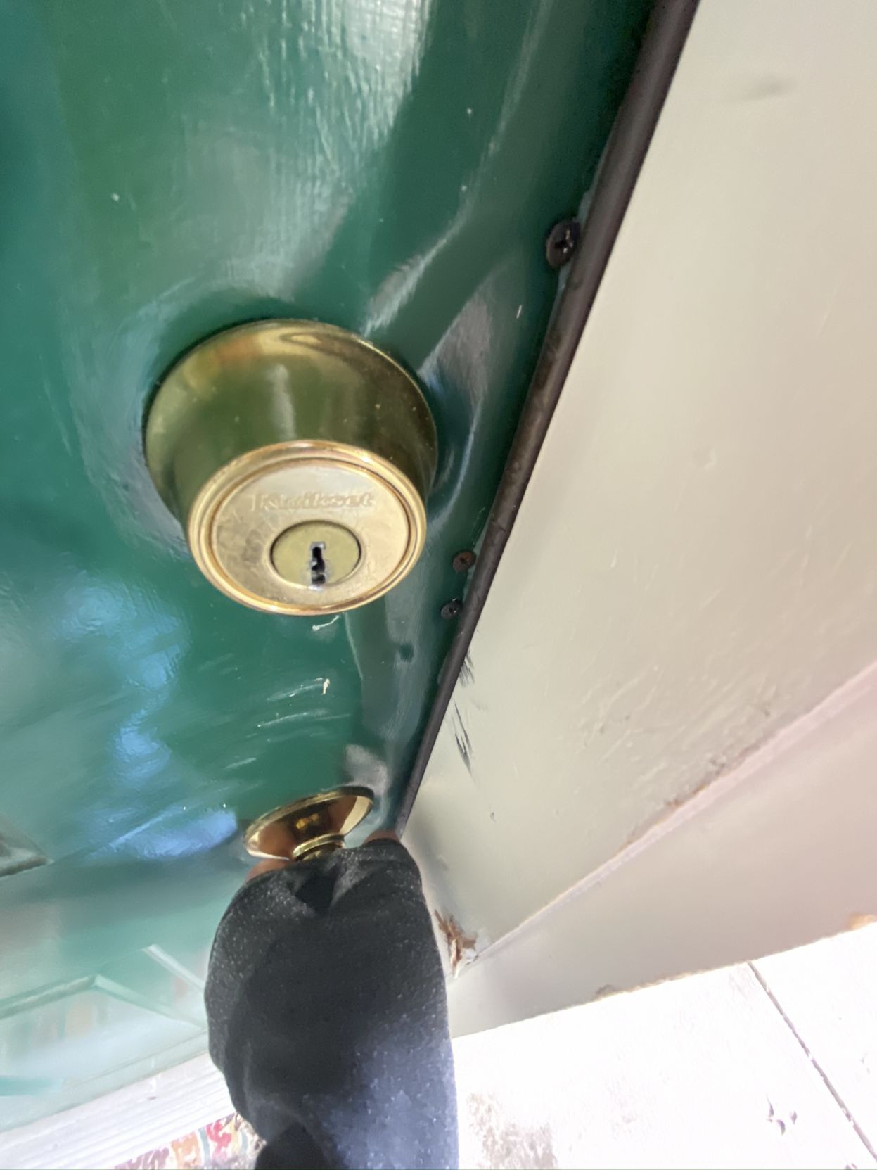 LMPD Shooting - Front Door.JPEG